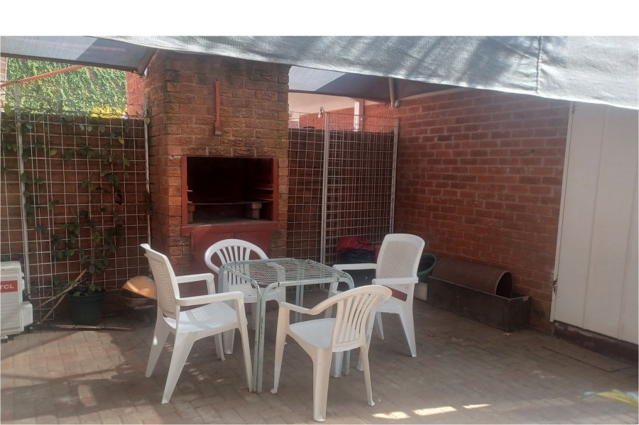 3 Bedroom Property for Sale in Naudeville Free State
